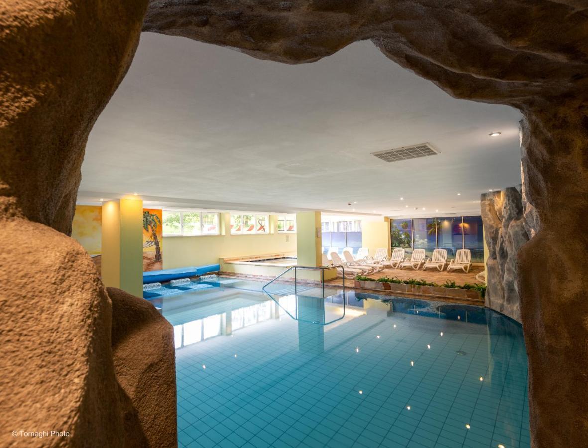 Hotel Alpen Andalo Eksteriør bilde