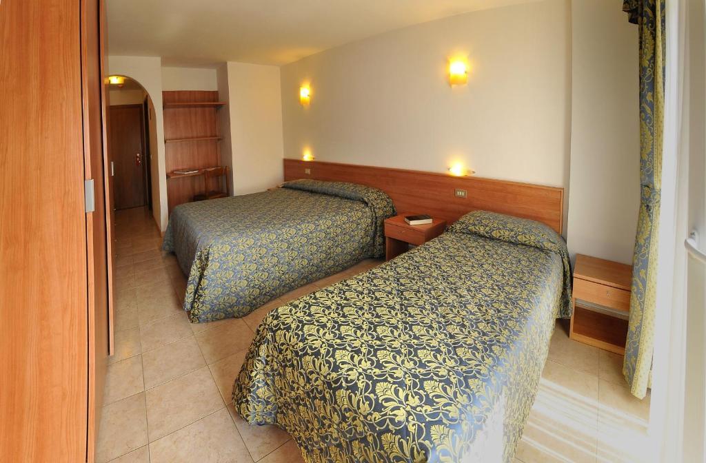 Hotel Alpen Andalo Rom bilde